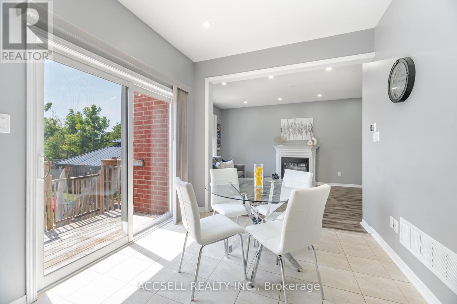 79 Lobb Court, Clarington, Ontario  L1C 0K4 - Photo 9 - E12502288