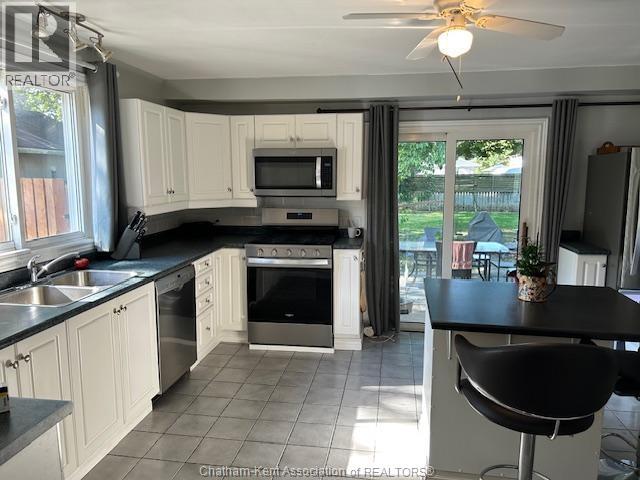 38 Blythewood Crescent, Chatham, Ontario  N7M 5N4 - Photo 6 - 25023929