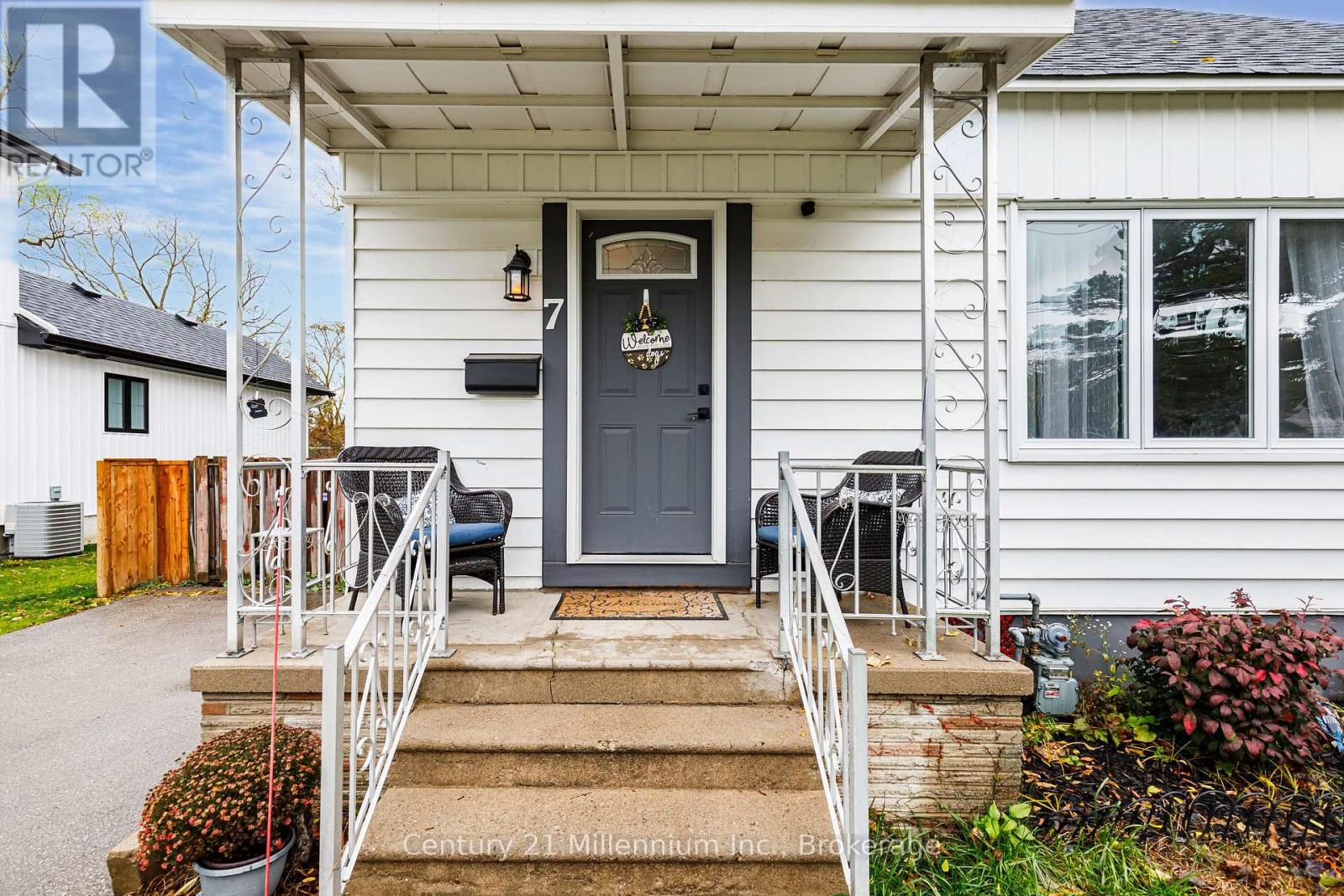 7 Fair Street, Collingwood, Ontario  L9Y 2H6 - Photo 3 - S12502532