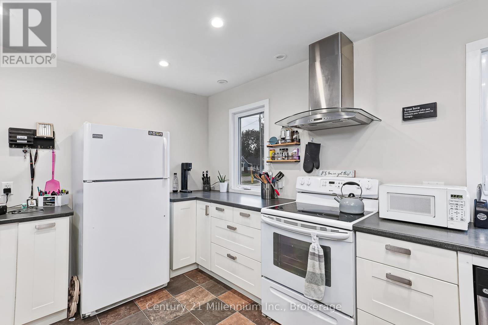 7 Fair Street, Collingwood, Ontario  L9Y 2H6 - Photo 7 - S12502532