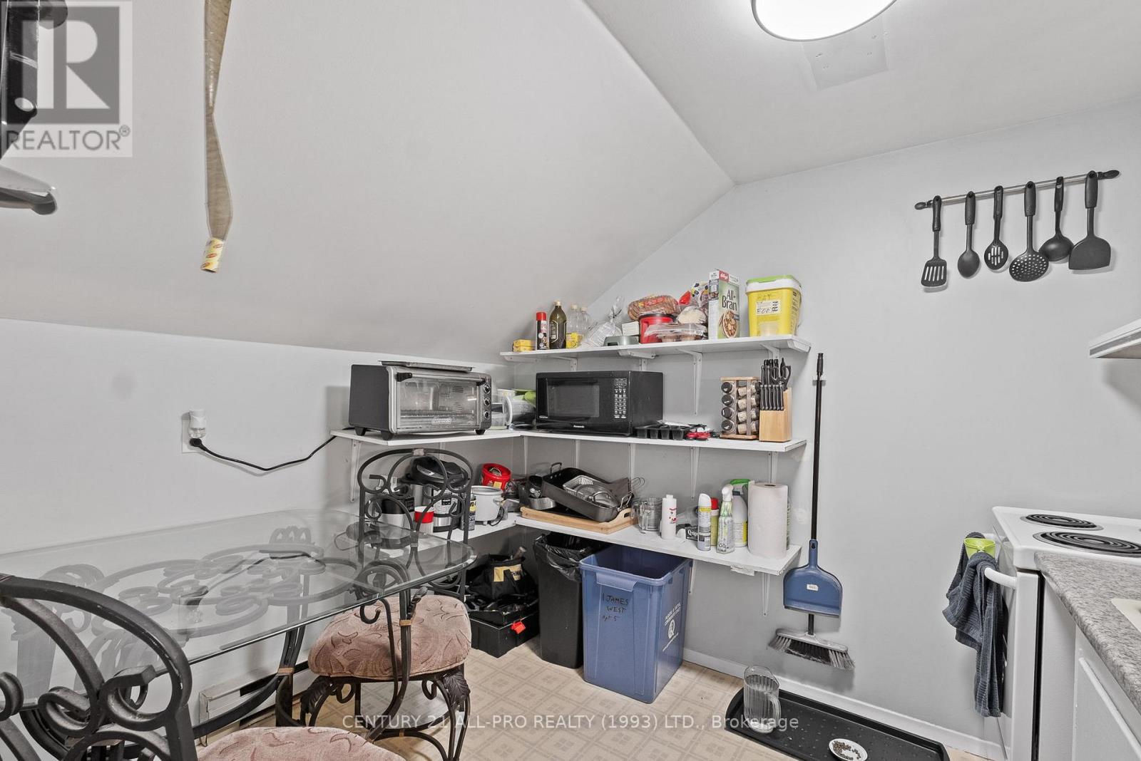 1 James Street W, Cobourg, Ontario  K9A 2J8 - Photo 34 - X12502384