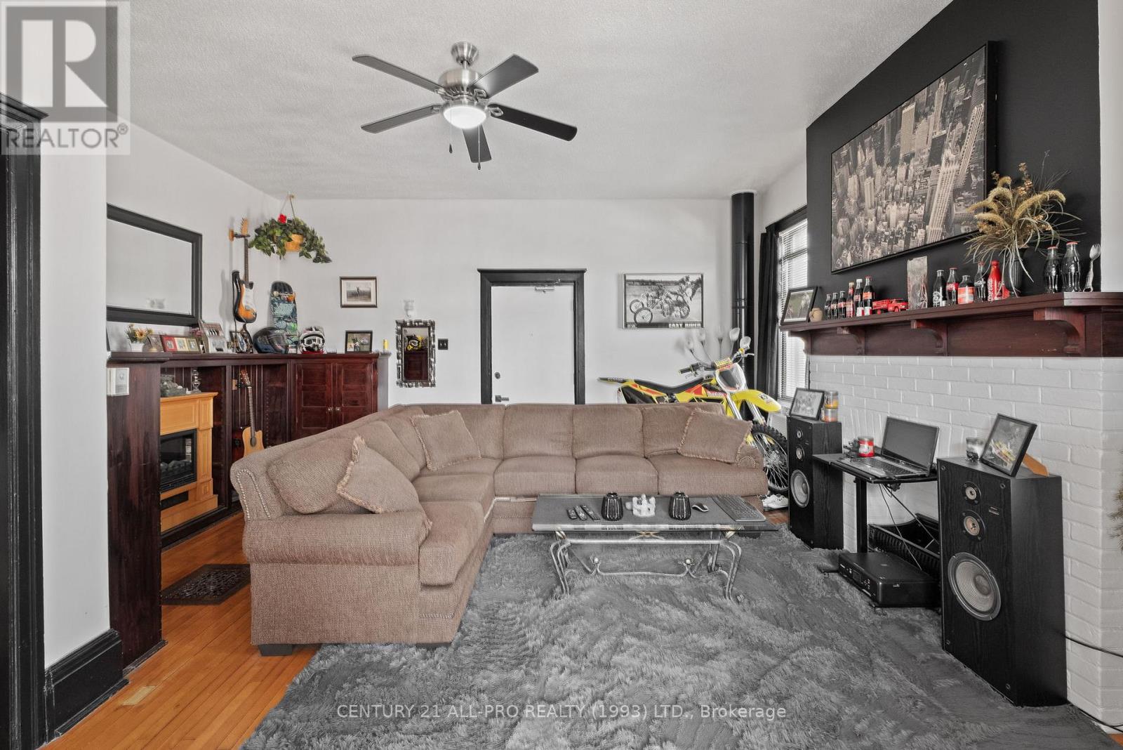 1 James Street W, Cobourg, Ontario  K9A 2J8 - Photo 9 - X12502384