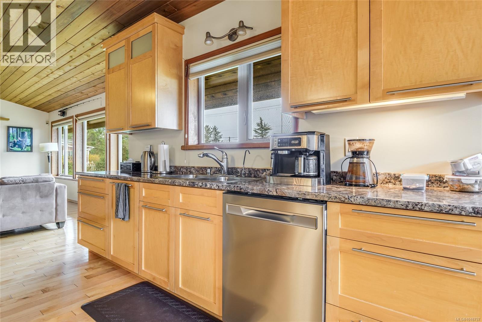 3910 Island Hwy, Campbell River, British Columbia  V9H 1M1 - Photo 11 - 1018737