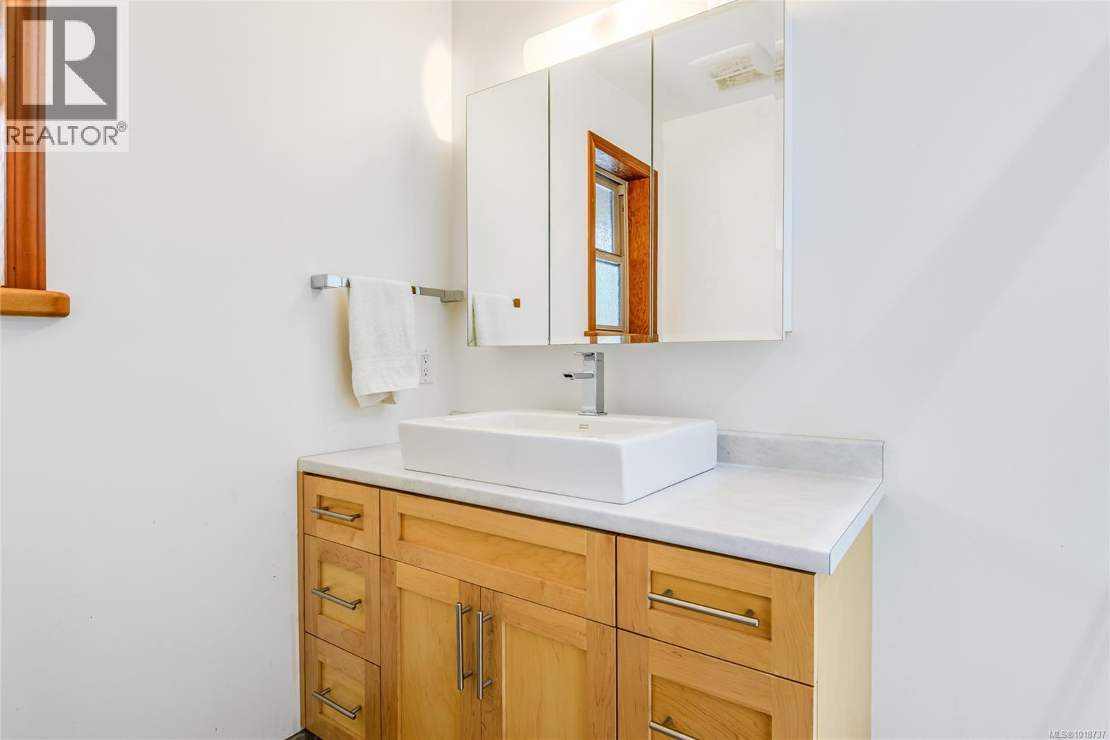 3910 Island Hwy, Campbell River, British Columbia  V9H 1M1 - Photo 25 - 1018737