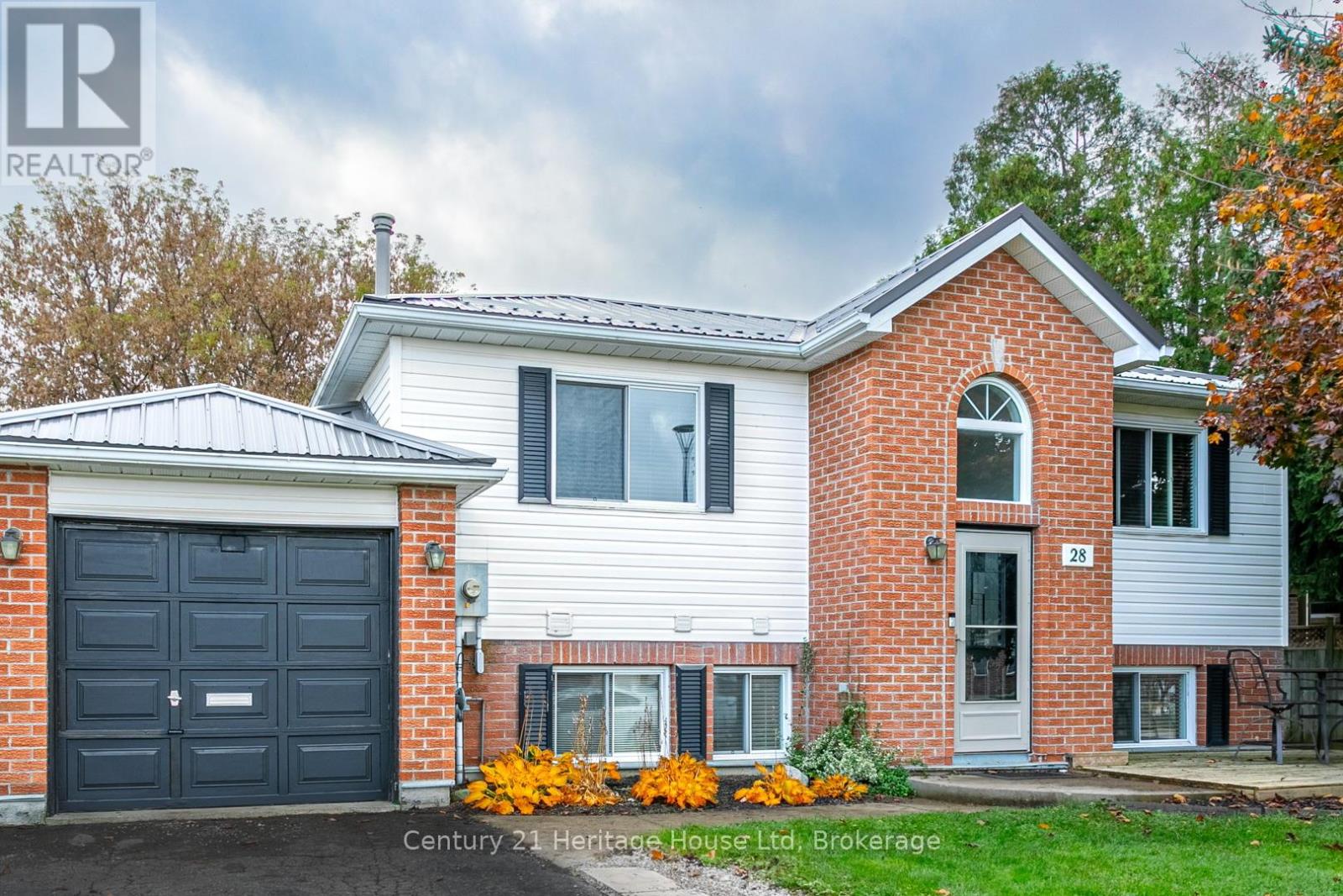 28 ANDERSON STREET, woodstock (woodstock - south), Ontario