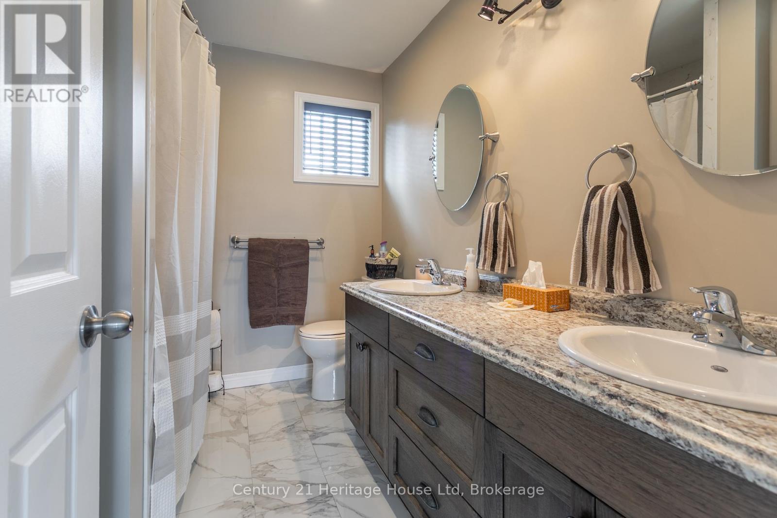 28 Anderson Street, Woodstock (Woodstock - South), Ontario  N4S 8X1 - Photo 28 - X12502348