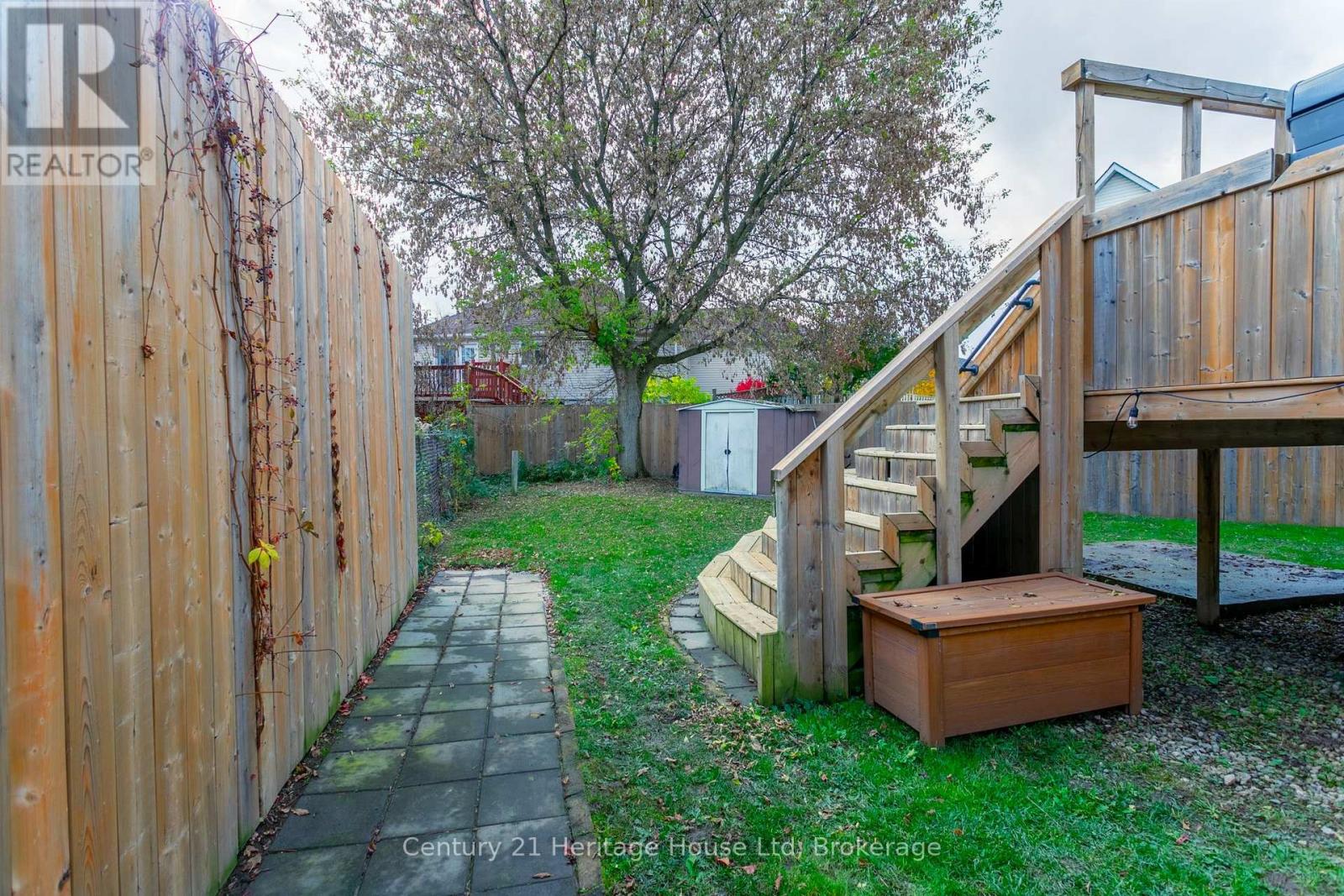 28 Anderson Street, Woodstock (Woodstock - South), Ontario  N4S 8X1 - Photo 35 - X12502348