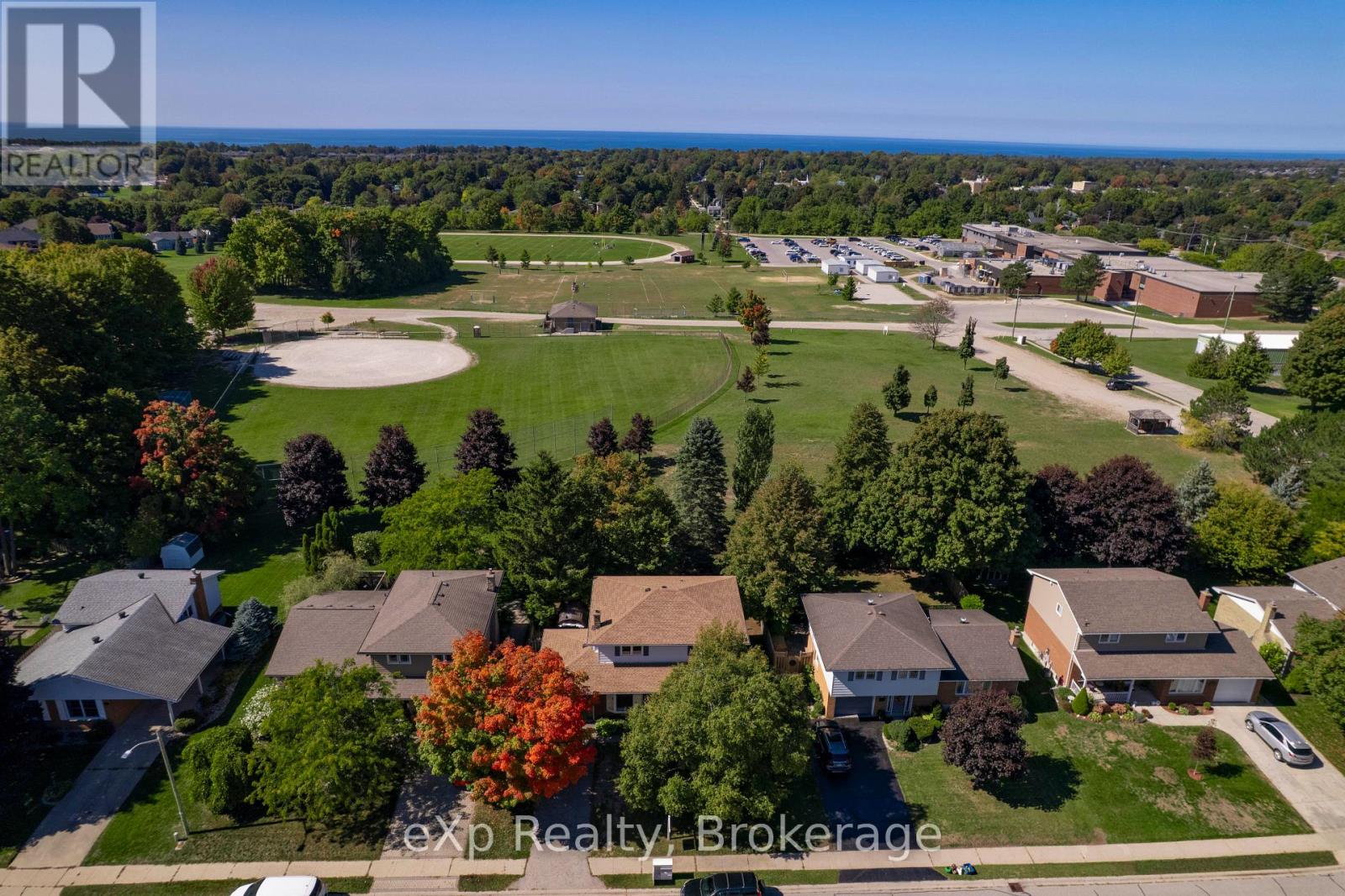 526 Thede Drive, Saugeen Shores, Ontario  N0H 2C4 - Photo 24 - X12502606