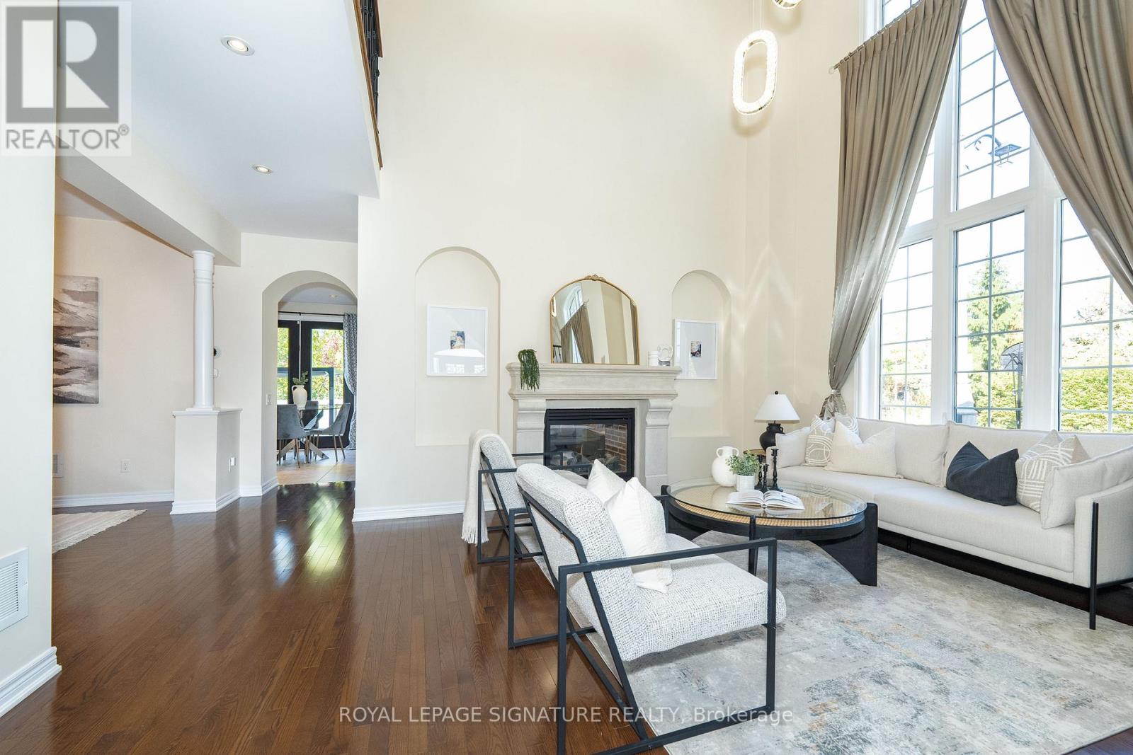 68 Lady Angela Lane, Vaughan, Ontario L6A 4S7 - Photo 5 - N12502182