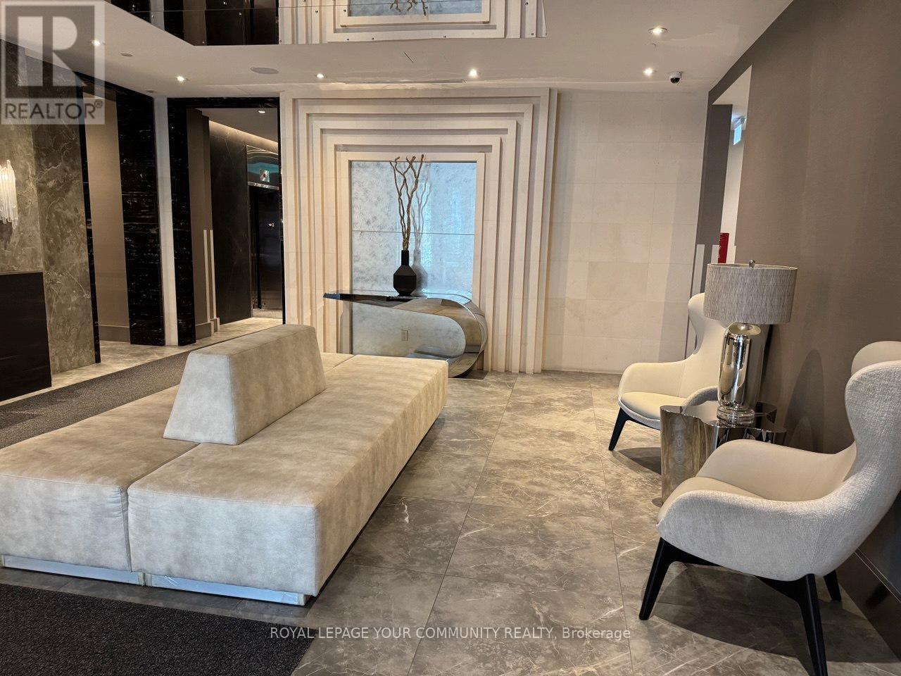 315 - 398 Highway 7 E, Richmond Hill, Ontario  L4B 0G6 - Photo 2 - N12502234