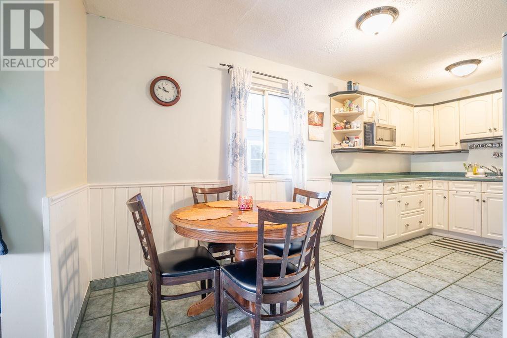 567 Bush St, Sault Ste. Marie, Ontario  P6C 3H9 - Photo 10 - SM253159