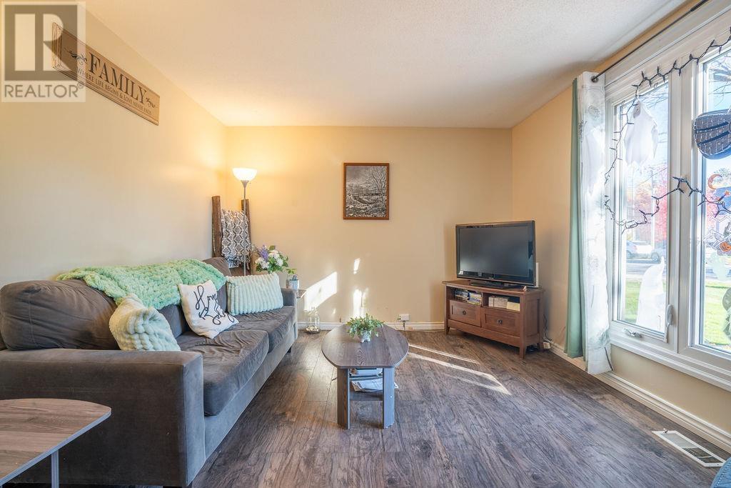 567 Bush St, Sault Ste. Marie, Ontario  P6C 3H9 - Photo 14 - SM253159