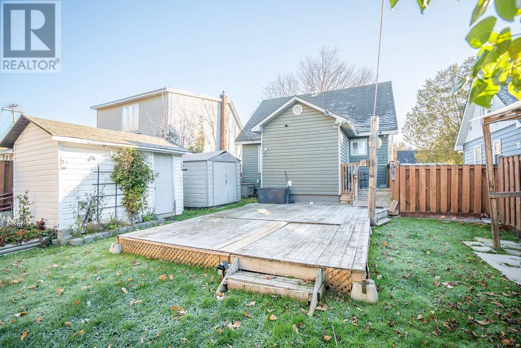 567 Bush St, Sault Ste. Marie, Ontario  P6C 3H9 - Photo 2 - SM253159