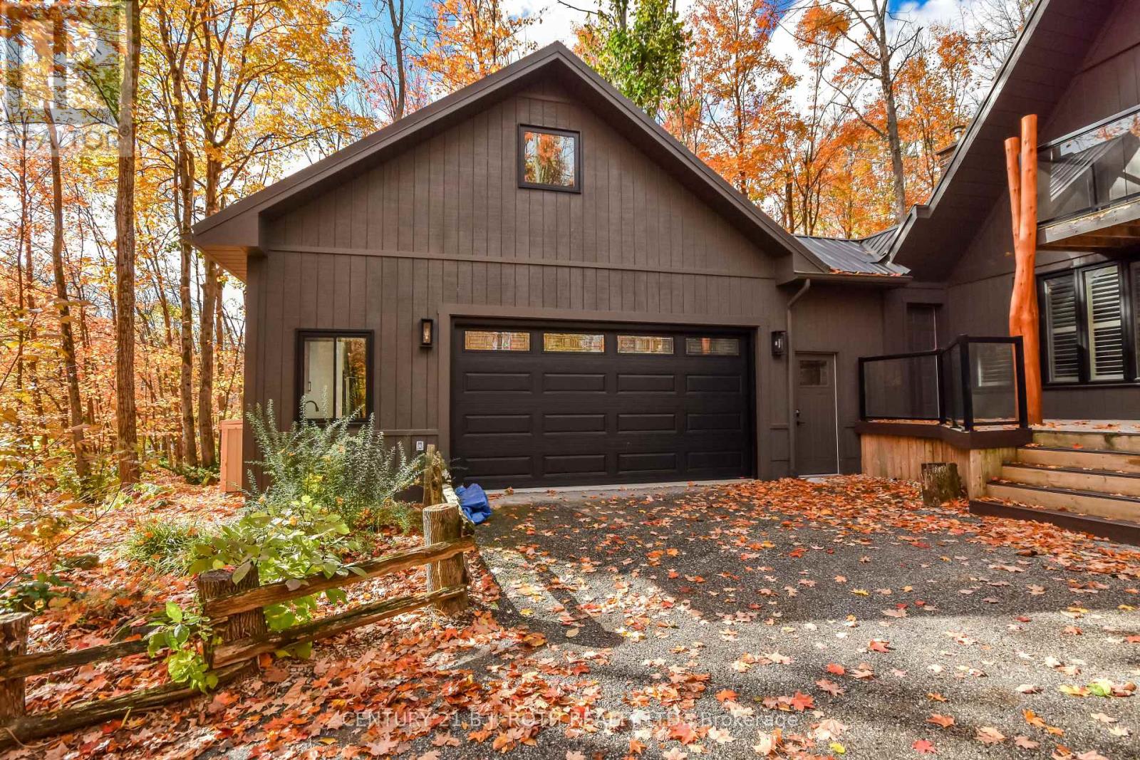 Suite - 10 Slalom Drive, Oro-Medonte, Ontario  L0K 1N0 - Photo 3 - S12502174