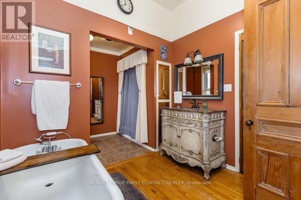 5 Mill Street, Severn (Coldwater), Ontario  L0K 1E0 - Photo 26 - S12502232