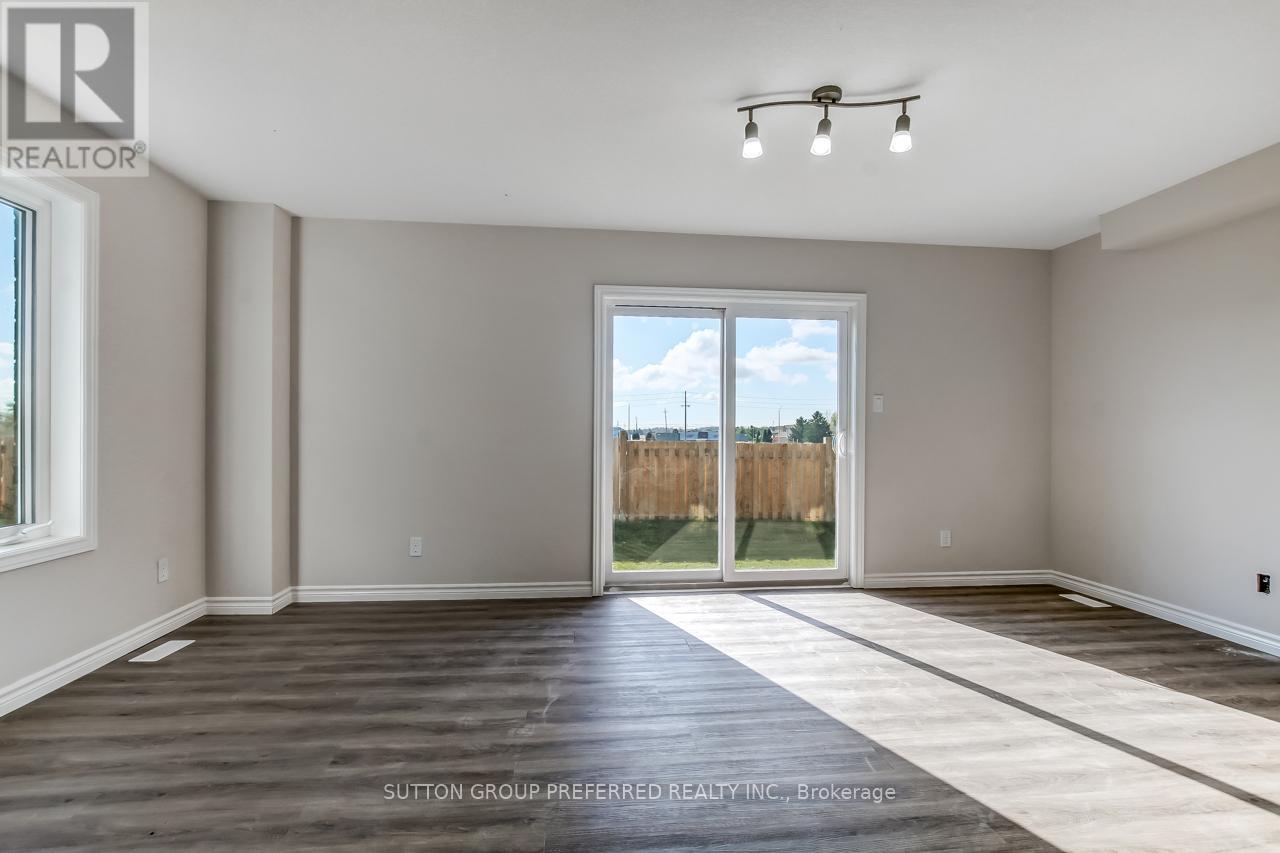 345 Kennington Way, London South, Ontario  N6L 0H4 - Photo 10 - X12271460