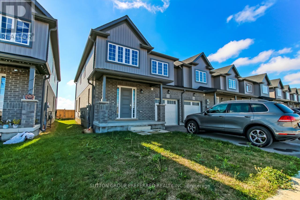 345 Kennington Way, London South, Ontario  N6L 0H4 - Photo 2 - X12271460
