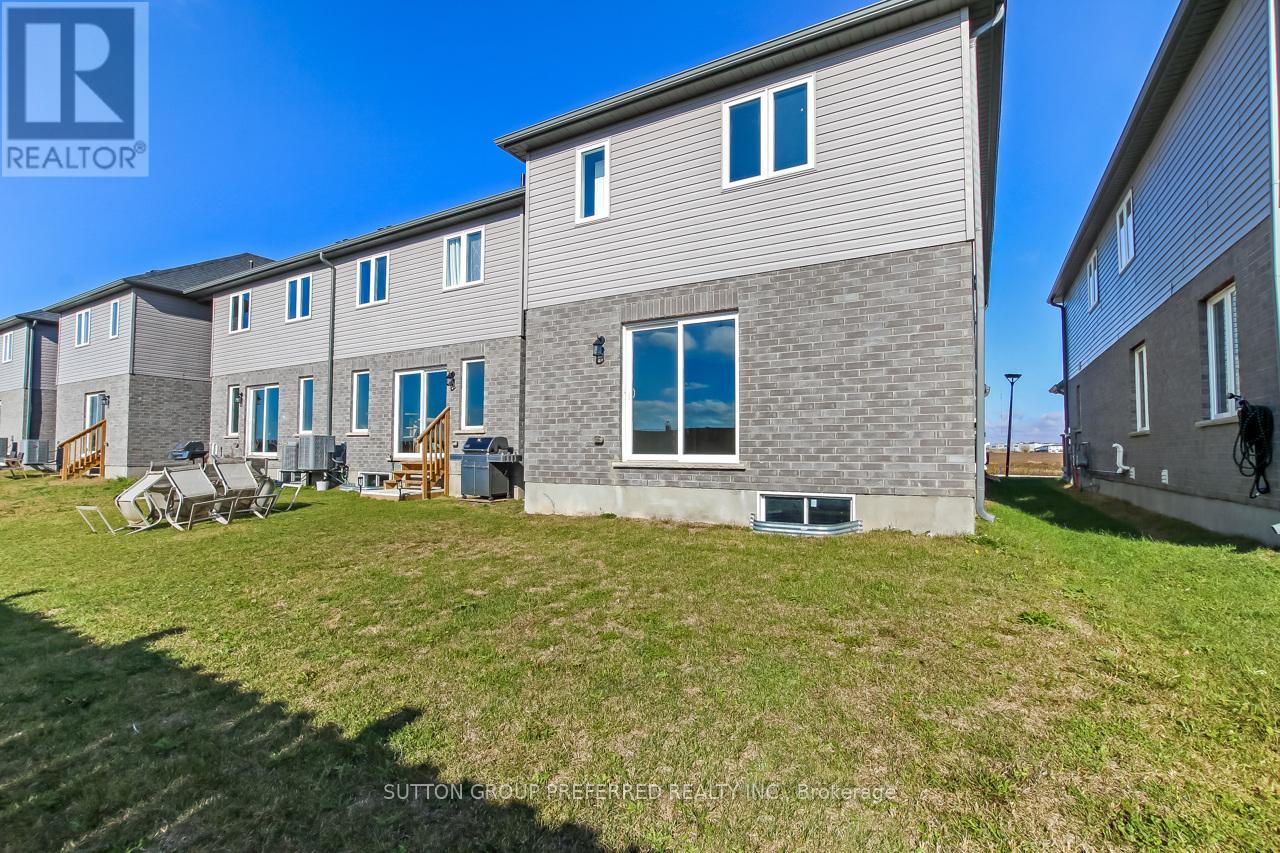 345 Kennington Way, London South, Ontario  N6L 0H4 - Photo 29 - X12271460