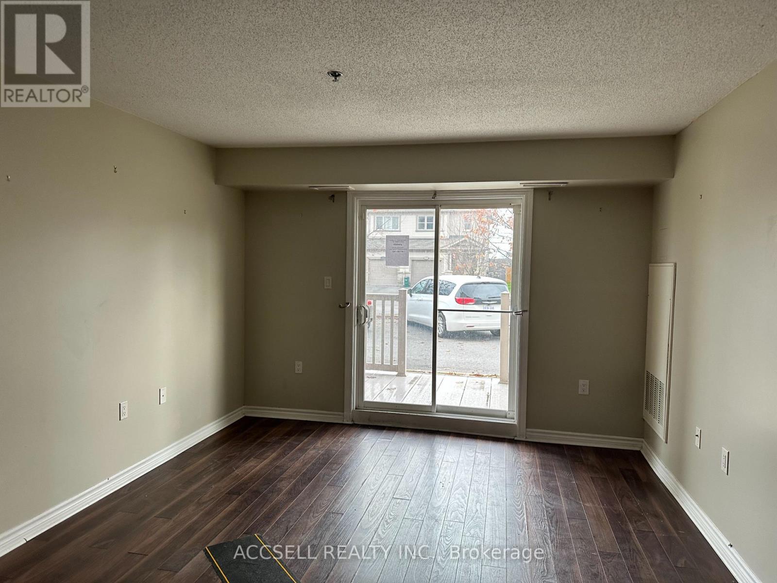 110 - 151 Potts Private, Ottawa, Ontario  K4A 0V7 - Photo 11 - X12342414