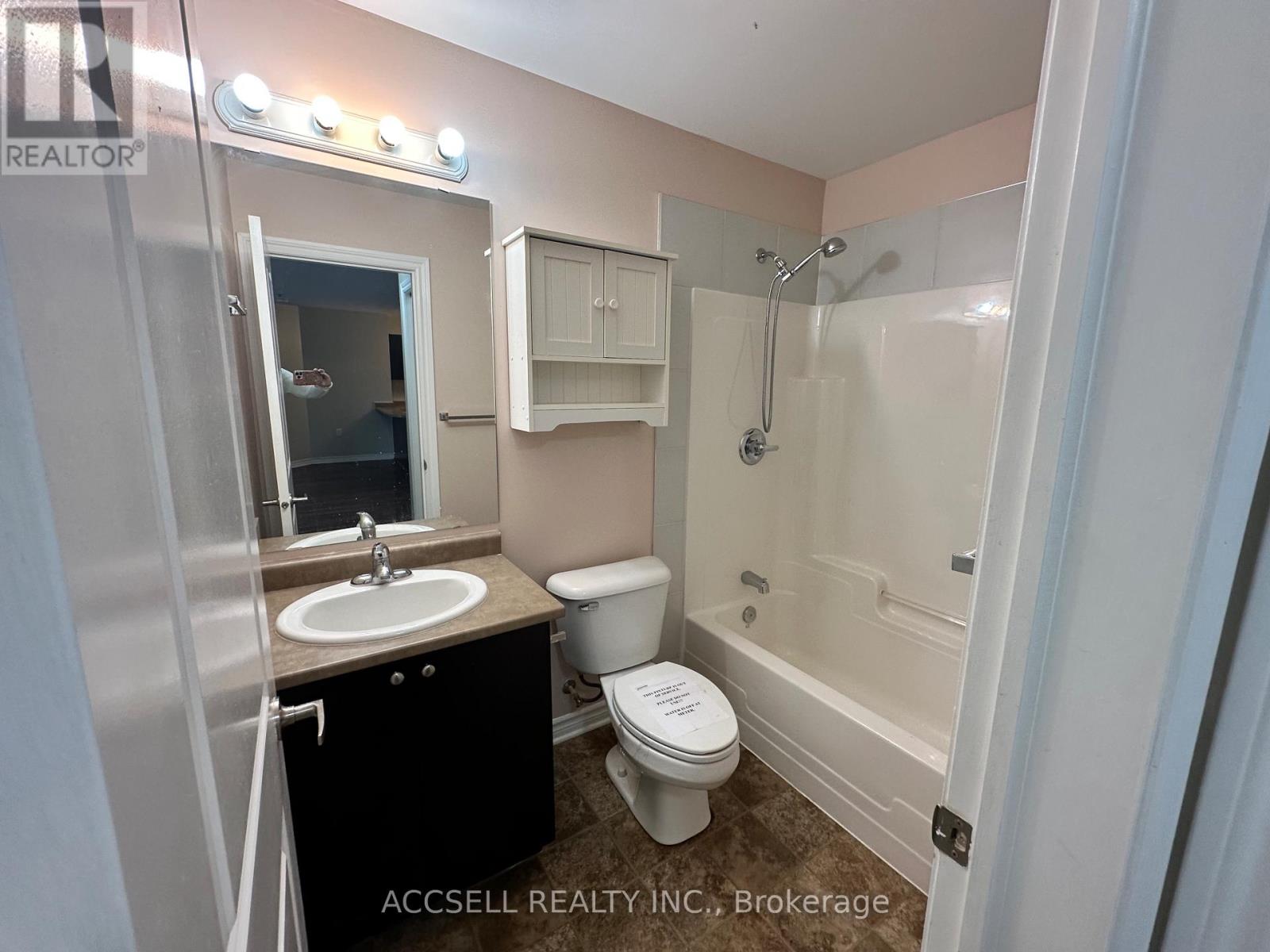 110 - 151 Potts Private, Ottawa, Ontario  K4A 0V7 - Photo 15 - X12342414