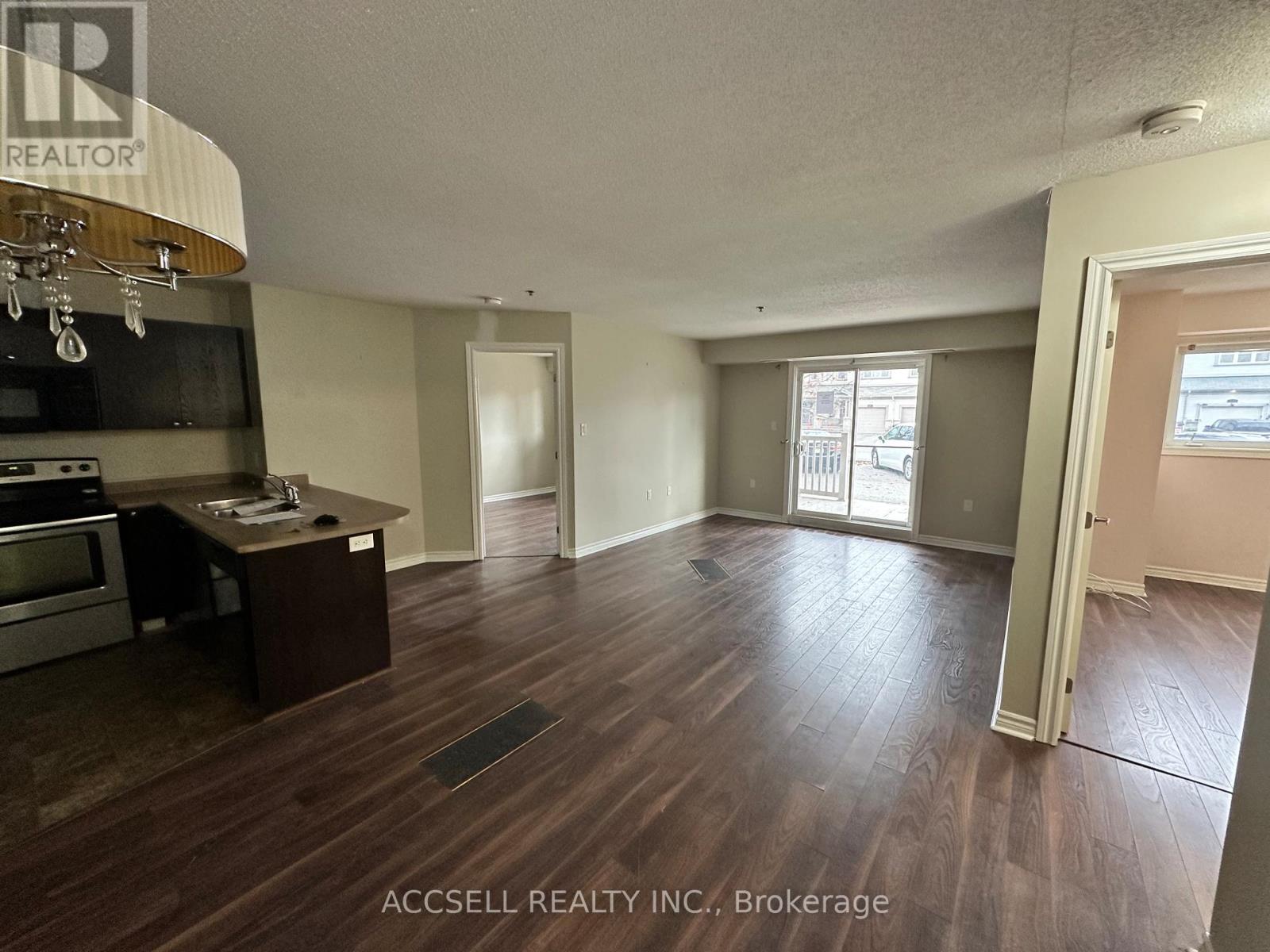 110 - 151 Potts Private, Ottawa, Ontario  K4A 0V7 - Photo 4 - X12342414