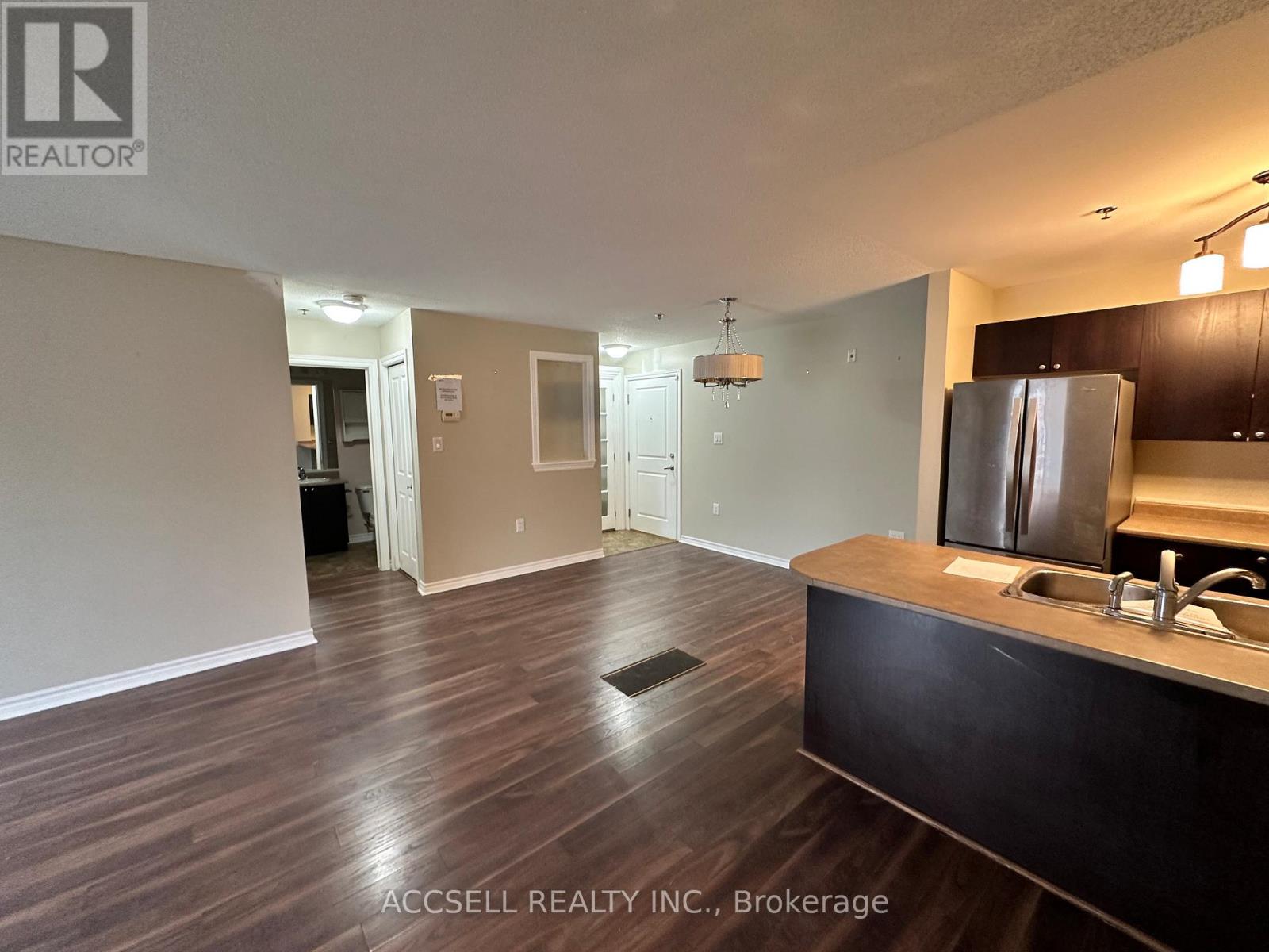 110 - 151 Potts Private, Ottawa, Ontario  K4A 0V7 - Photo 9 - X12342414