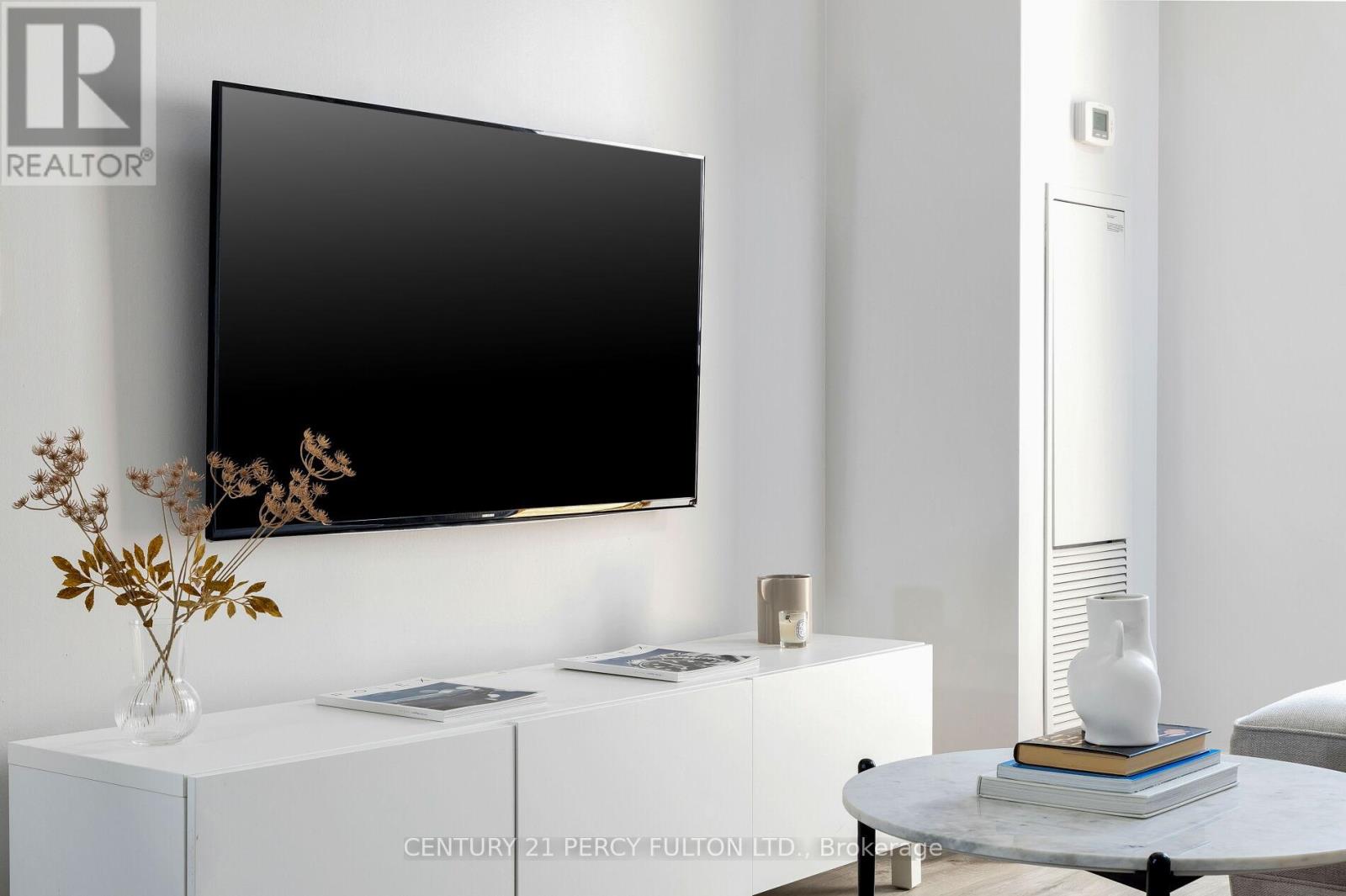 801 - 1 De Boers Drive, Toronto, Ontario  M3J 0G6 - Photo 13 - W12502206