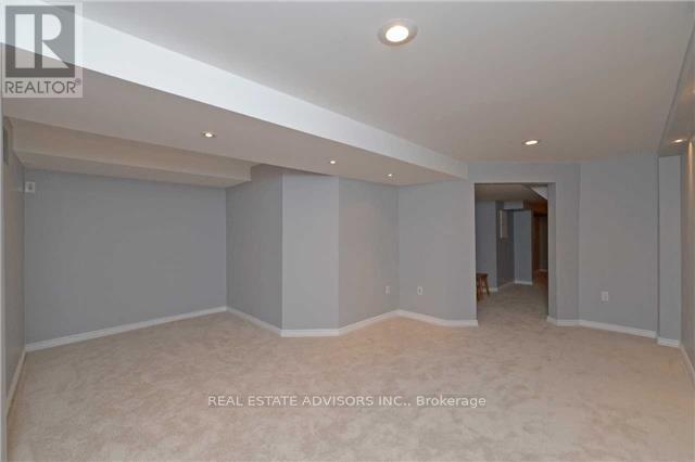 15 Queen Anne Drive, Brampton, Ontario  L7A 1X1 - Photo 12 - W12502258