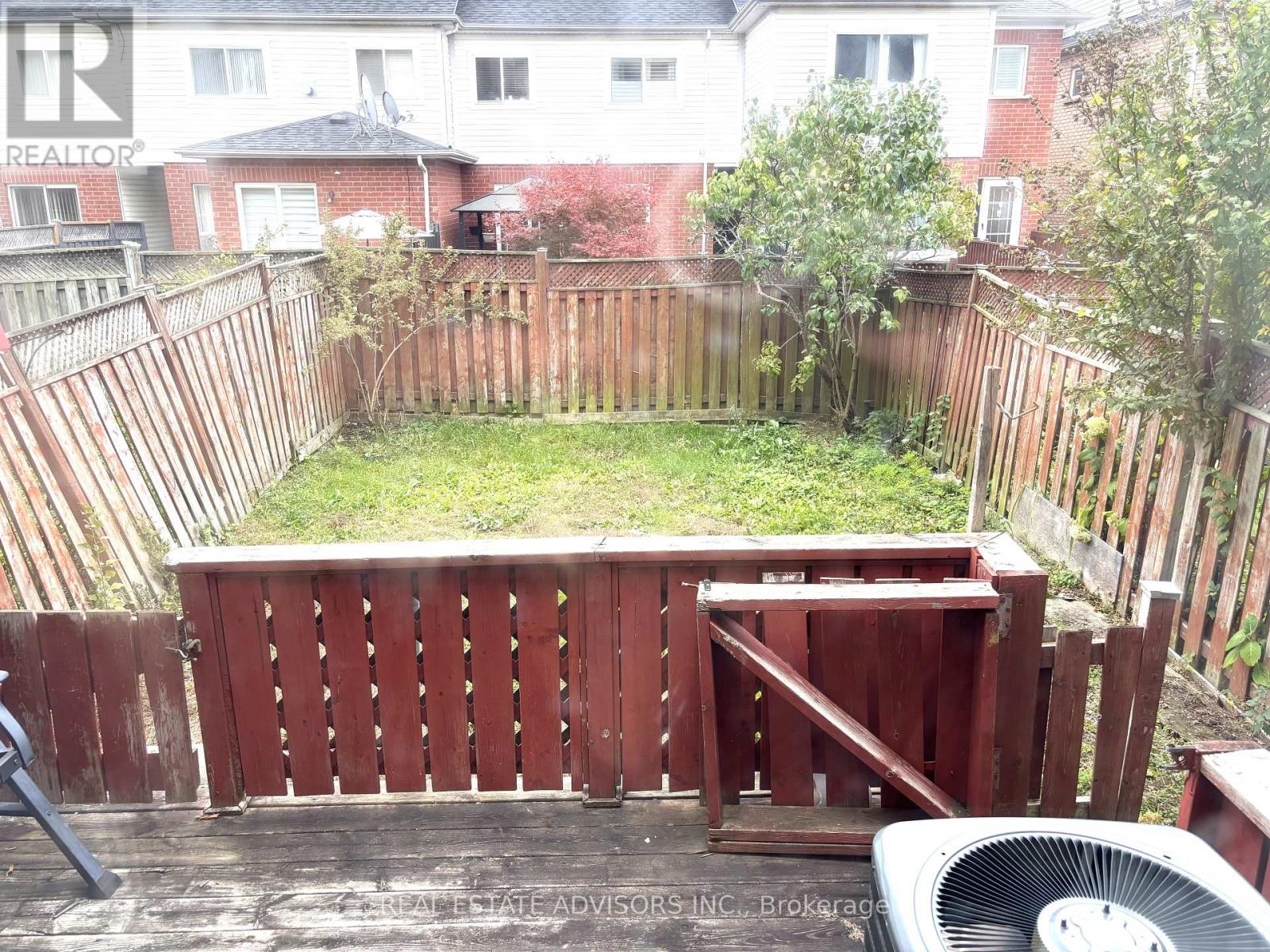 15 Queen Anne Drive, Brampton, Ontario  L7A 1X1 - Photo 13 - W12502258