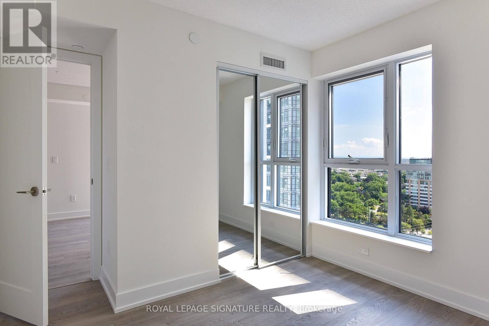 3010 - 7 Mabelle Avenue, Toronto, Ontario  M9A 0C9 - Photo 16 - W12502272