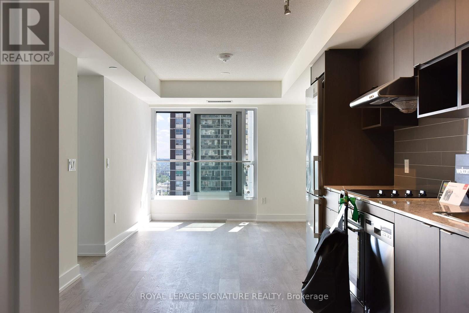 3010 - 7 Mabelle Avenue, Toronto, Ontario  M9A 0C9 - Photo 6 - W12502272