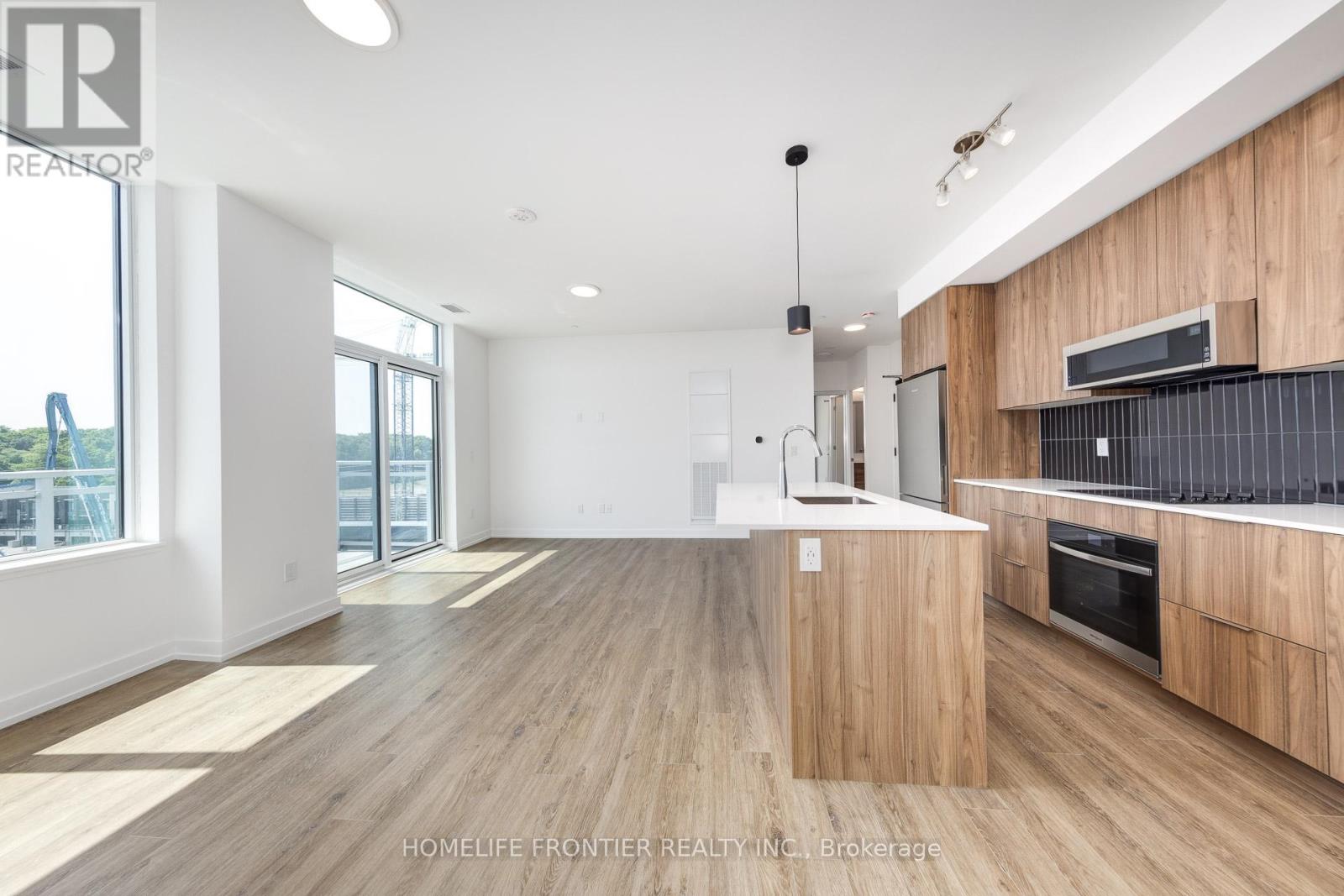 611 - 2501 Saw Whet Boulevard, Oakville, Ontario  L6M 5N2 - Photo 10 - W12502286