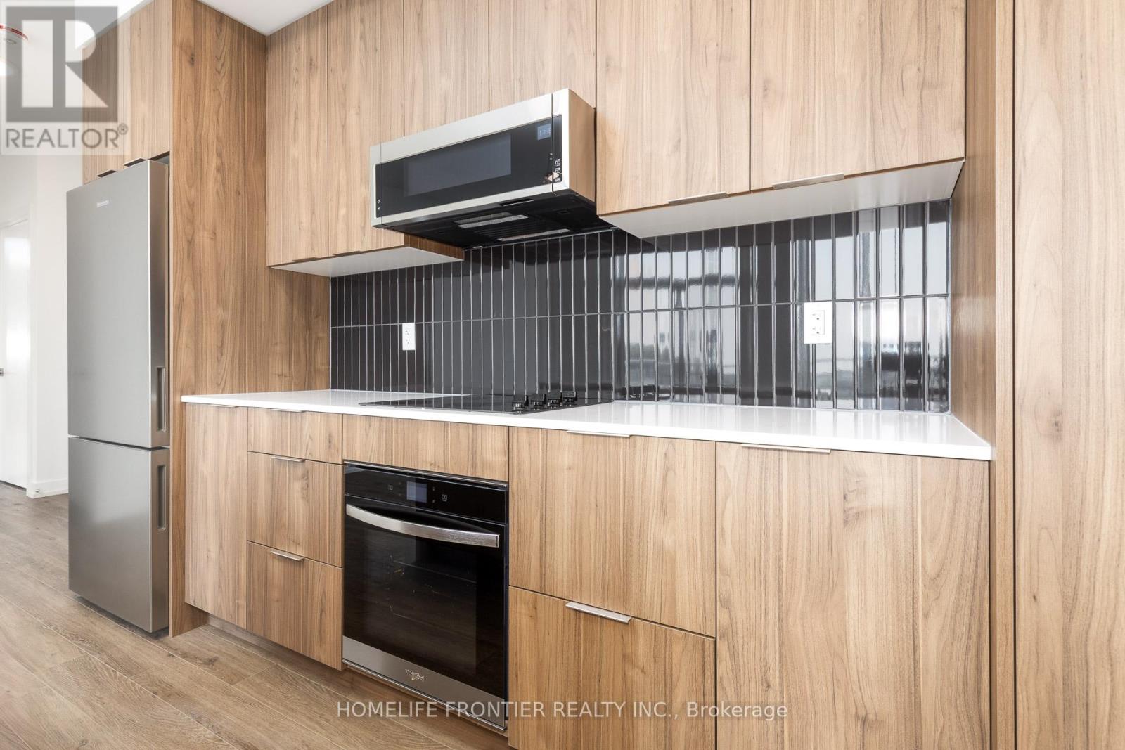 611 - 2501 Saw Whet Boulevard, Oakville, Ontario  L6M 5N2 - Photo 7 - W12502286