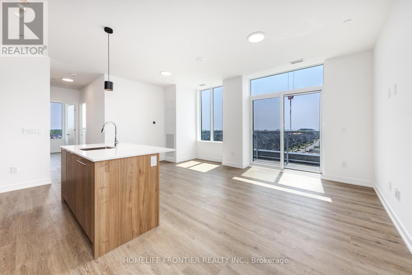 611 - 2501 Saw Whet Boulevard, Oakville, Ontario  L6M 5N2 - Photo 9 - W12502286