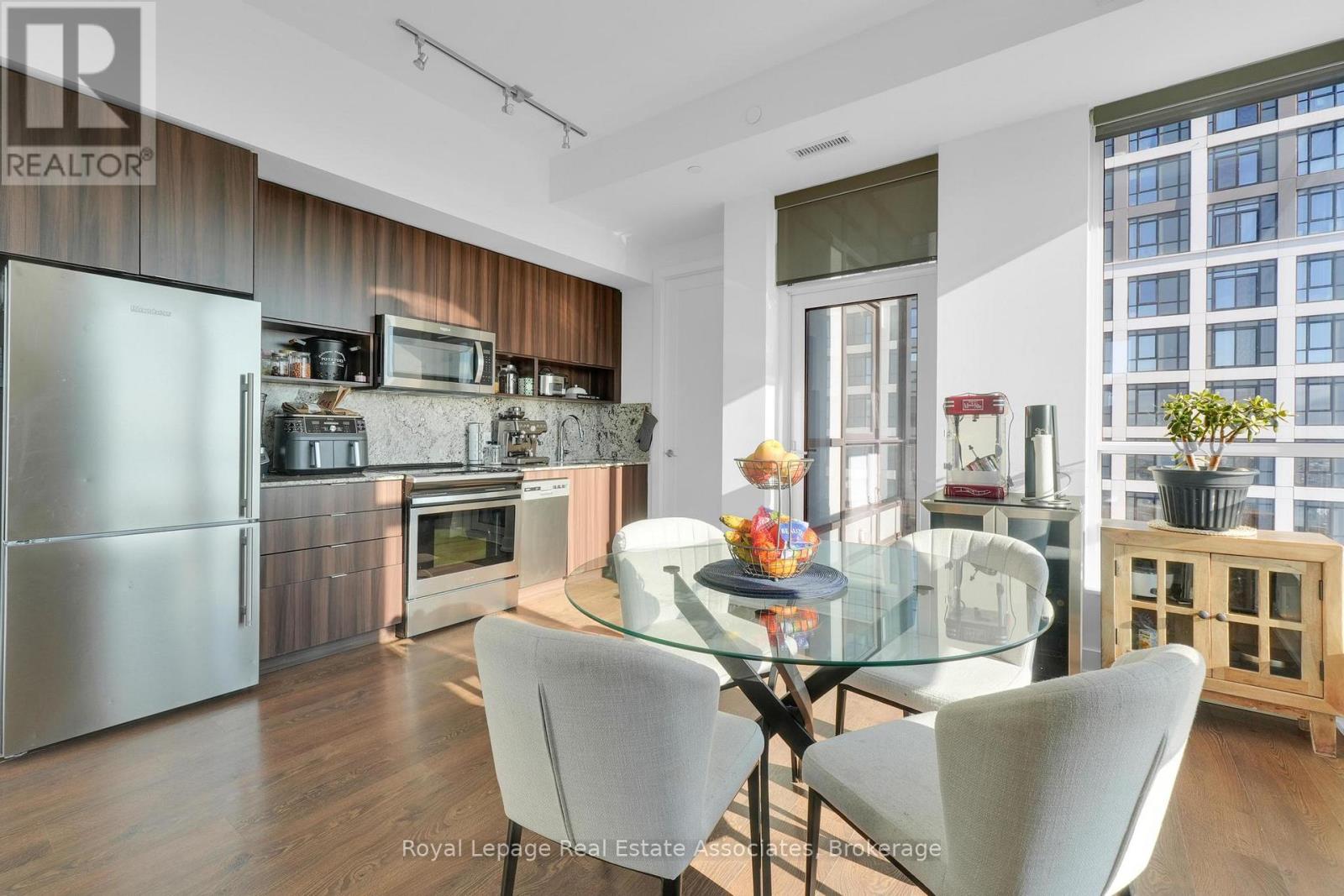 Ph22 - 9 Mabelle Avenue, Toronto, Ontario  M9A 0E1 - Photo 10 - W12502306