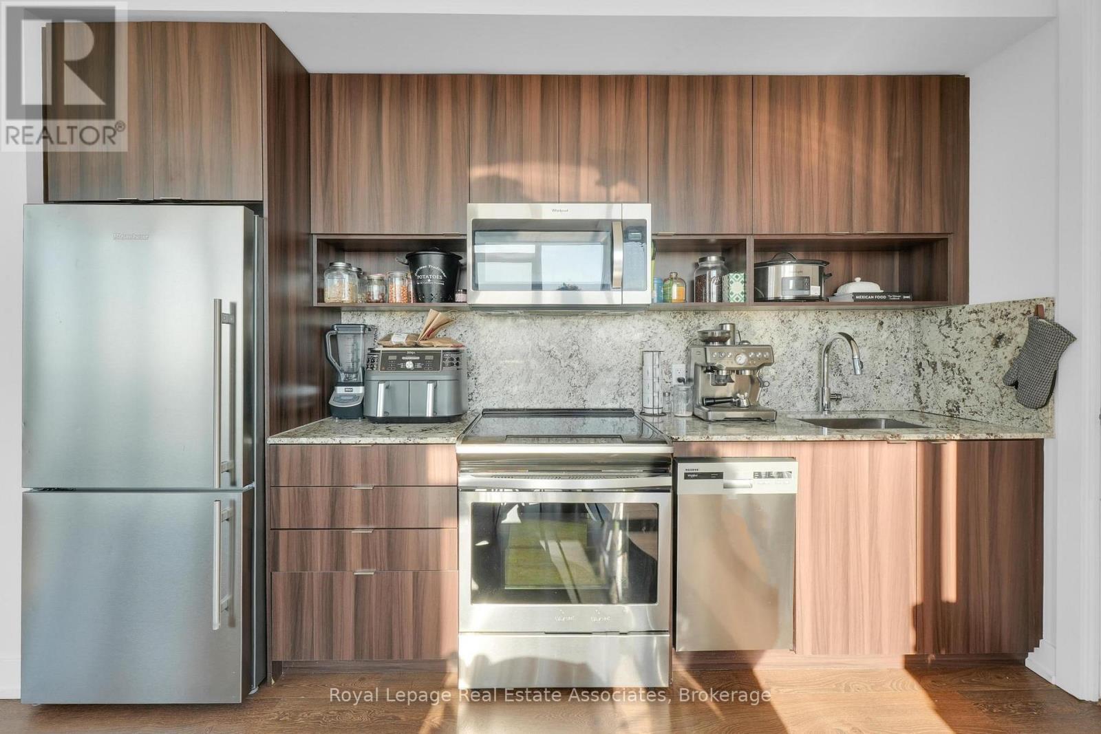 Ph22 - 9 Mabelle Avenue, Toronto, Ontario  M9A 0E1 - Photo 12 - W12502306