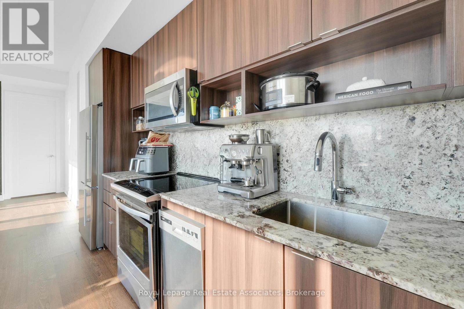 Ph22 - 9 Mabelle Avenue, Toronto, Ontario  M9A 0E1 - Photo 13 - W12502306