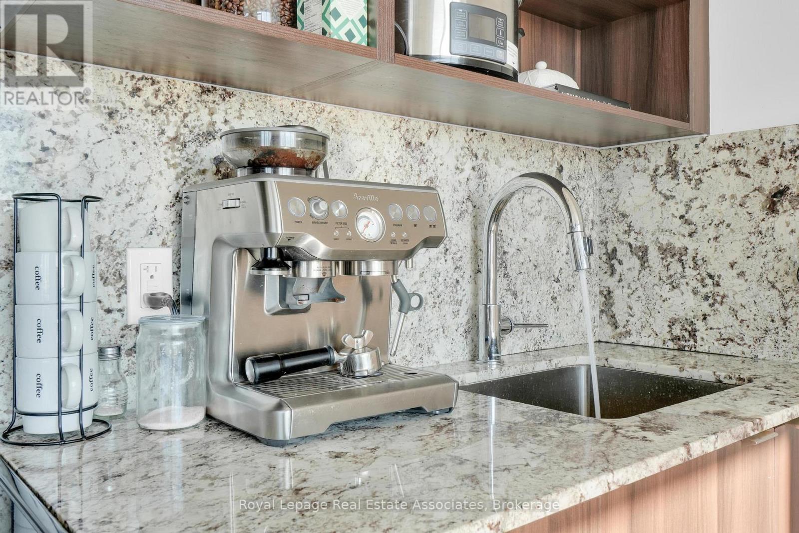 Ph22 - 9 Mabelle Avenue, Toronto, Ontario  M9A 0E1 - Photo 15 - W12502306