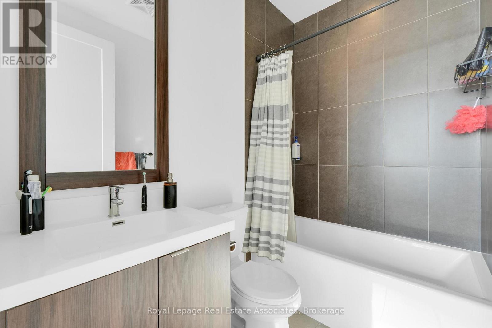 Ph22 - 9 Mabelle Avenue, Toronto, Ontario  M9A 0E1 - Photo 24 - W12502306