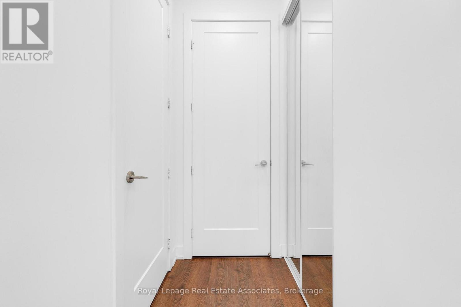 Ph22 - 9 Mabelle Avenue, Toronto, Ontario  M9A 0E1 - Photo 3 - W12502306