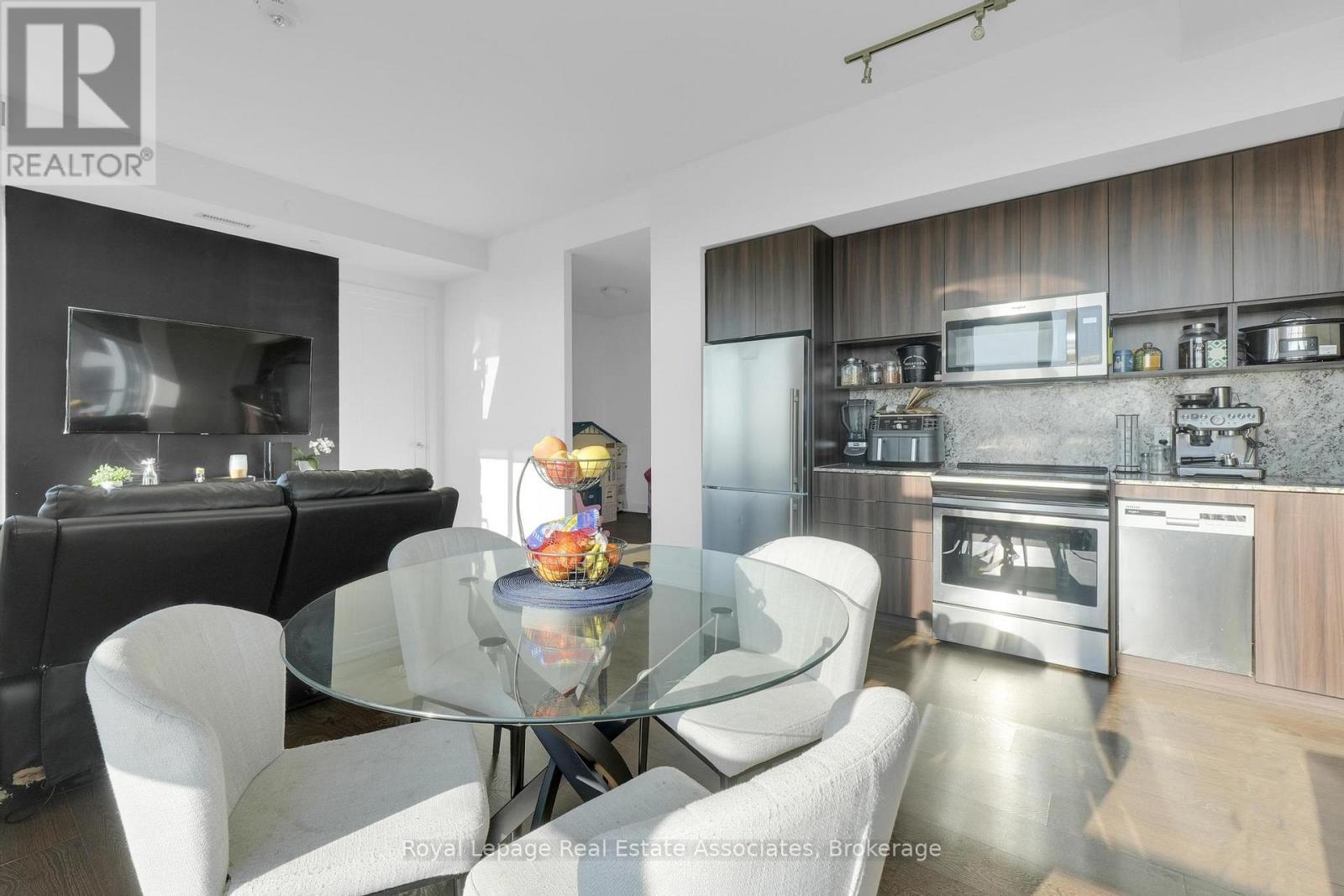 Ph22 - 9 Mabelle Avenue, Toronto, Ontario  M9A 0E1 - Photo 9 - W12502306