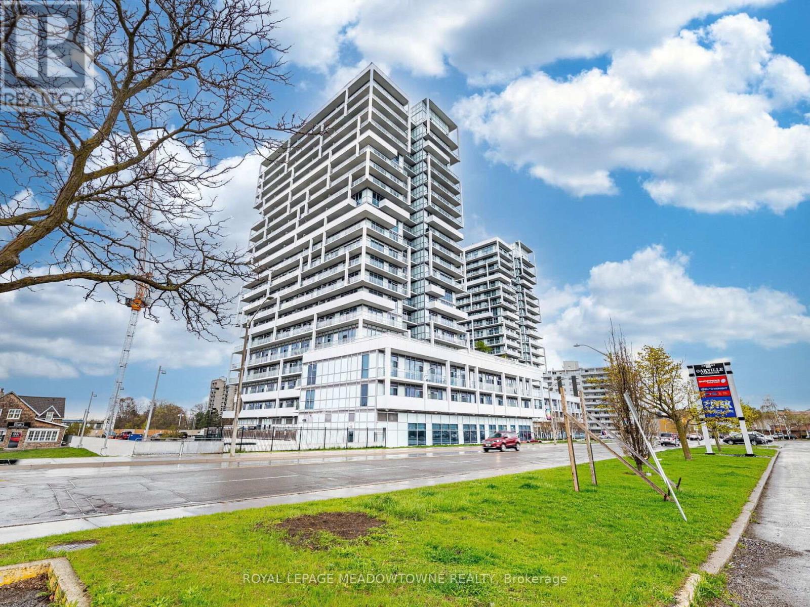 1210 - 55 SPEERS ROAD, Oakville, Ontario