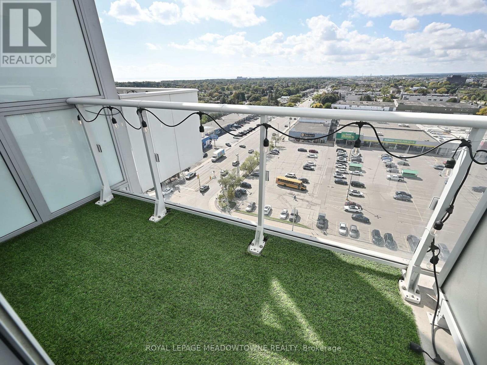 1210 - 55 Speers Road, Oakville, Ontario  L6K 0H9 - Photo 13 - W12502308