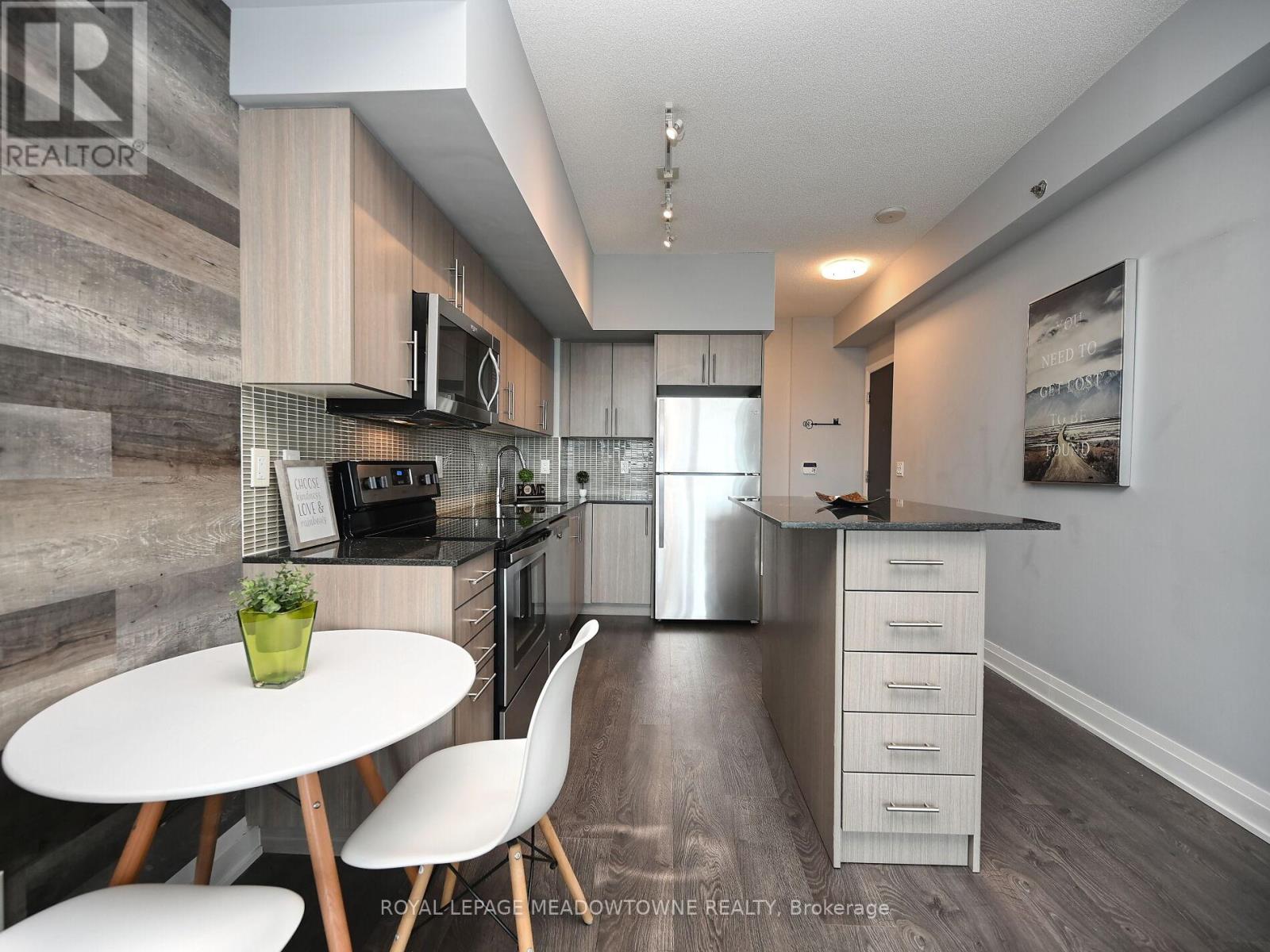 1210 - 55 Speers Road, Oakville, Ontario  L6K 0H9 - Photo 20 - W12502308