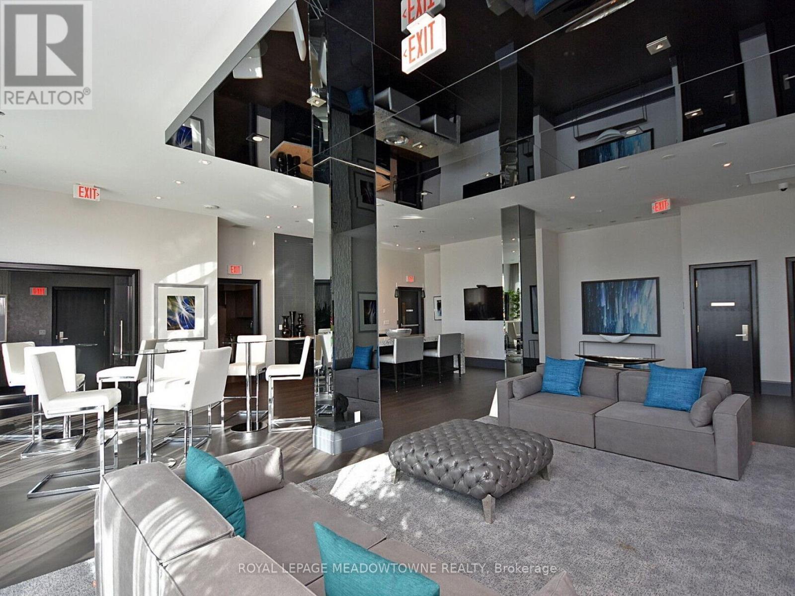 1210 - 55 Speers Road, Oakville, Ontario  L6K 0H9 - Photo 44 - W12502308