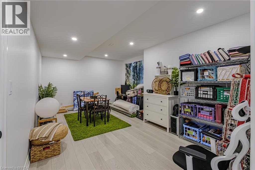 18 Bannister Street, Oakland, Ontario  N0E 1L0 - Photo 41 - 40755525