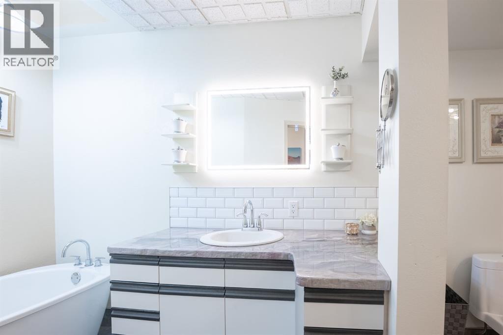 329 2 Avenue Ne, Milk River, Alberta  T0K 1M0 - Photo 25 - A2252561