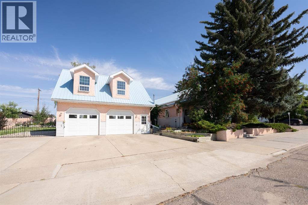 329 2 Avenue Ne, Milk River, Alberta  T0K 1M0 - Photo 40 - A2252561