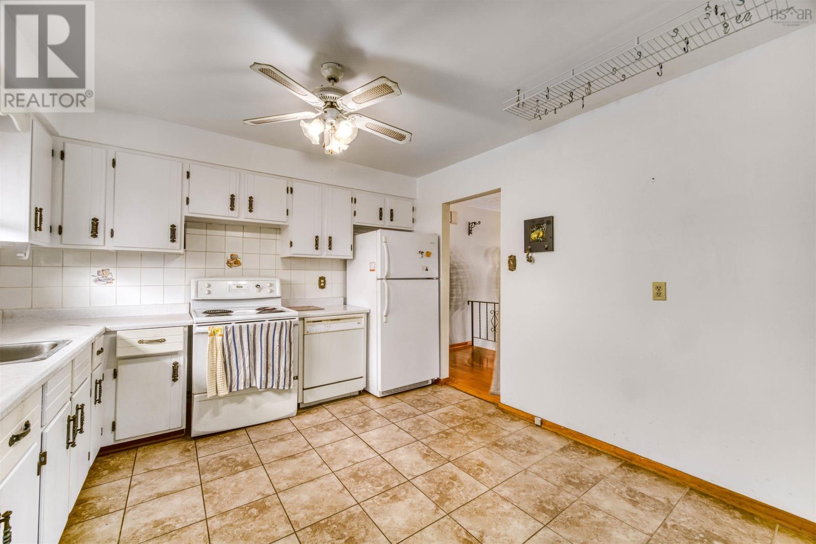 129 Regal Road, Dartmouth, Nova Scotia  B2W 4H7 - Photo 8 - 202525038