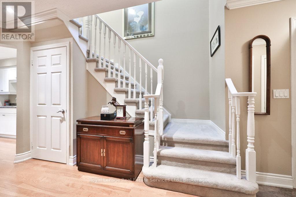 2 - 2318 Marine Drive, Oakville, Ontario  L6L 1C3 - Photo 17 - W12497568